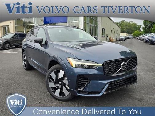 2025 Volvo XC60 Plug-In Hybrid T8 Plus