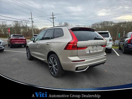 2025 Volvo XC60 B5 Plus
