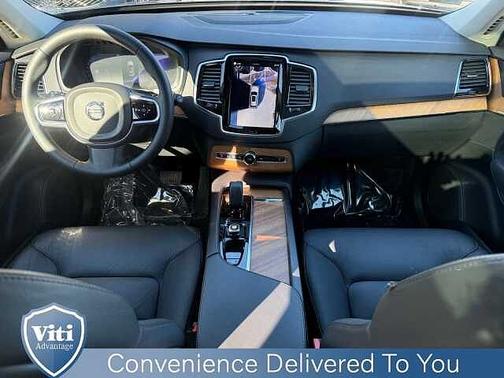 2023 Volvo XC90 Plus