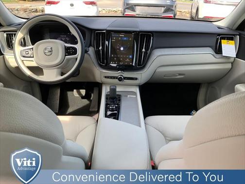 2025 Volvo XC60 Plug-In Hybrid T8 Plus