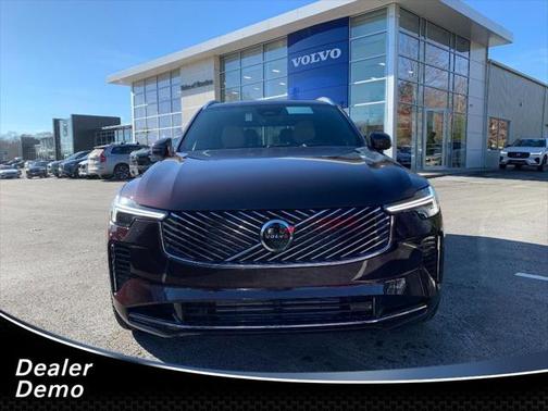 2025 Volvo XC90 Plug-In Hybrid T8 Ultra 6-Seater