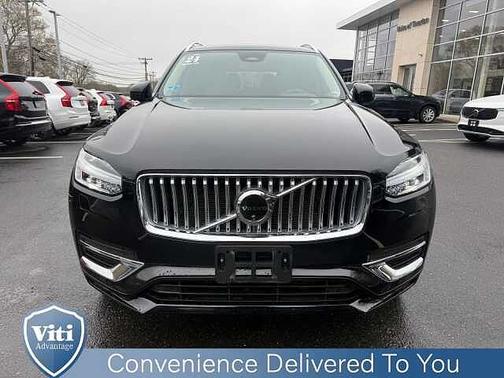 Onyx Black 2024 Volvo XC90 Plus