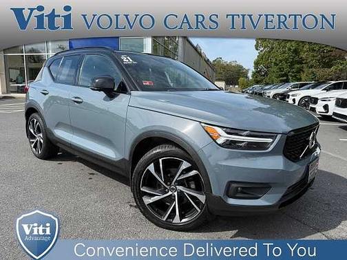 2021 Volvo XC40 R-Design