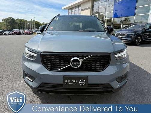 2021 Volvo XC40 R-Design