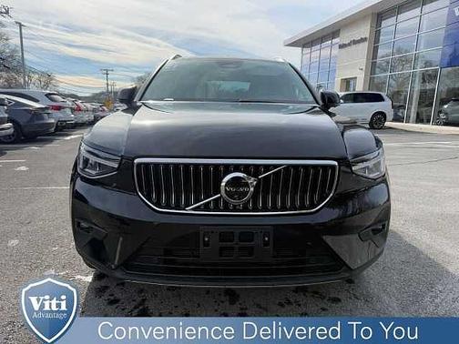 2024 Volvo XC40 Plus