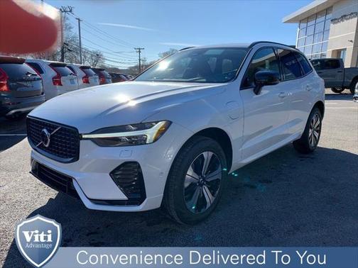 2025 Volvo XC60 Plug-In Hybrid T8 Plus
