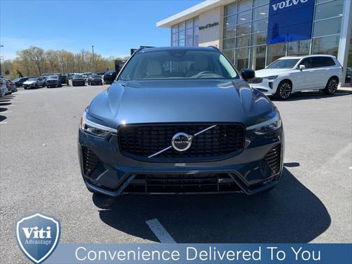 2025 Volvo XC60 B5 Plus