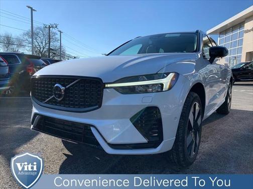 2025 Volvo XC60 Plug-In Hybrid T8 Plus