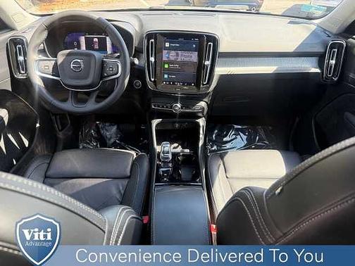 Silver Dawn 2023 Volvo XC40 Plus
