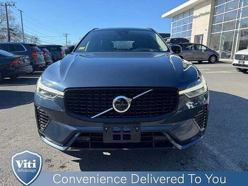 2023 Volvo XC60 B5 AWD Ultimate Dark