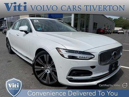 Crystal White 2023 Volvo S90 B6 AWD Ultimate Bright