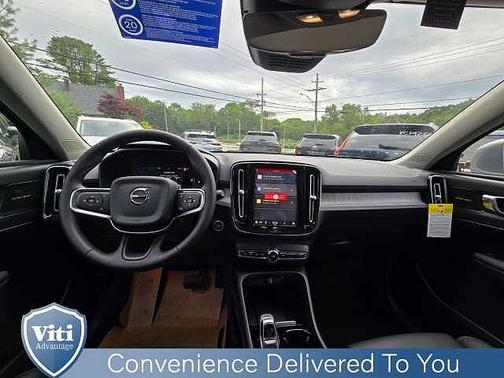 Vapour Grey 2025 Volvo XC40 Plus