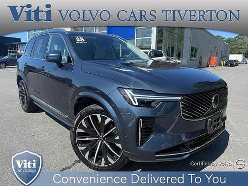Denim Blue 2025 Volvo XC90 Ultra
