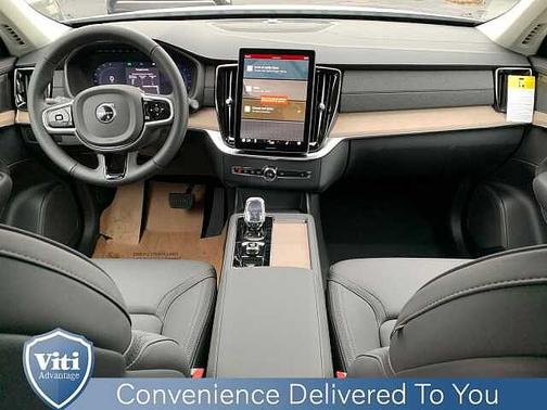 2025 Volvo XC90 Plus