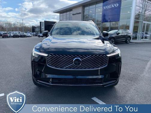 2025 Volvo XC90 B6 Plus 7-Seater