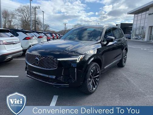 2025 Volvo XC90 B6 Plus 7-Seater