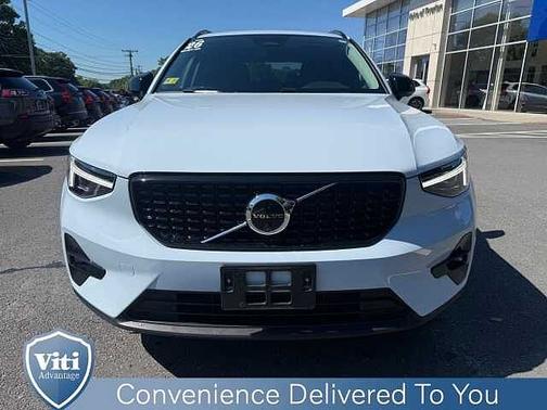 Cloud 2026 Volvo XC40 B5 Plus