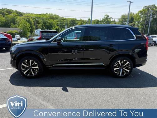 2025 Volvo XC90 B5 Core