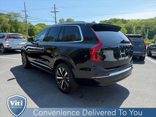 2025 Volvo XC90 B5 Core