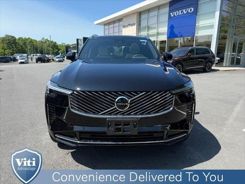 2025 Volvo XC90 B5 Core