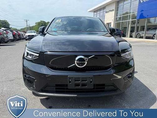 Onyx Black 2023 Volvo C40 Recharge Pure Electric Plus
