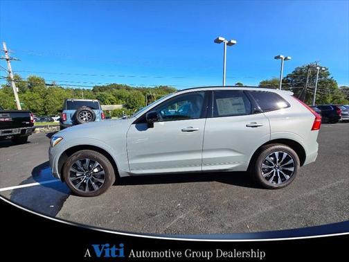 2025 Volvo XC60 B5 Core