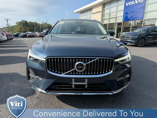 2023 Volvo XC60 B5 AWD Plus Bright