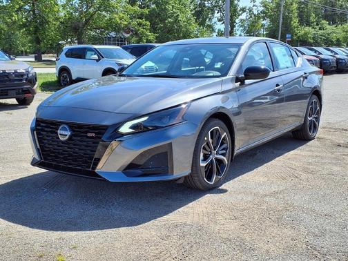 2025 Nissan Altima SR AWD