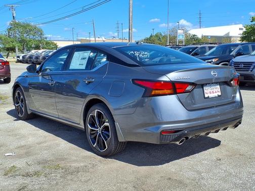 2025 Nissan Altima SR AWD