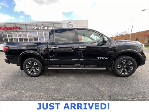 2023 Nissan Titan Platinum Reserve