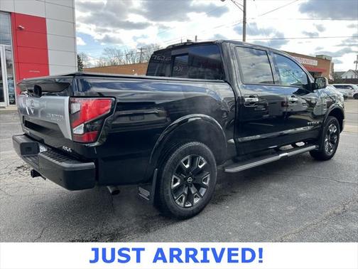 2023 Nissan Titan Platinum Reserve