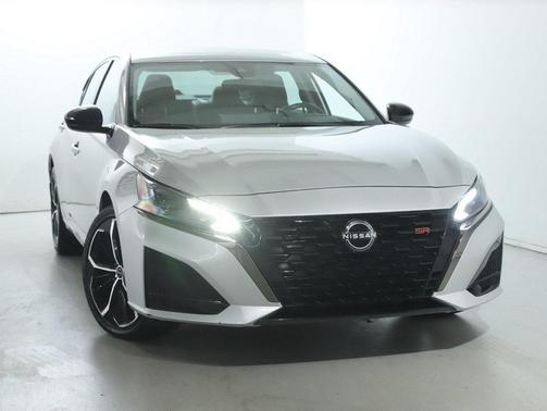 2024 Nissan Altima SR Intelligent AWD