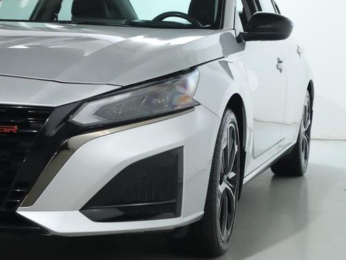 2024 Nissan Altima SR Intelligent AWD