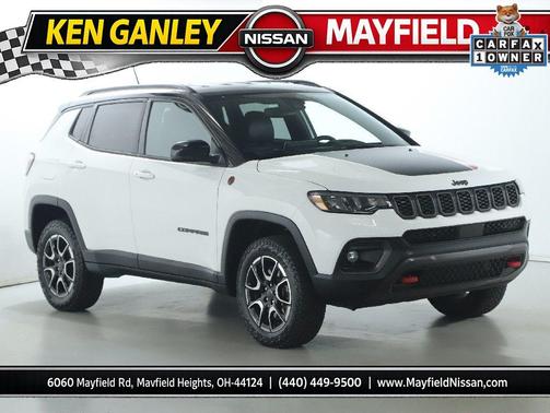 Bright White Clearcoat 2025 Jeep Compass Trailhawk