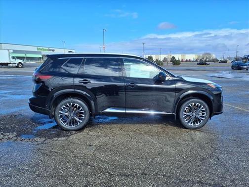2025 Nissan Rogue Platinum