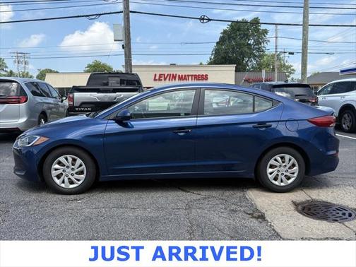 2018 Hyundai ELANTRA SE