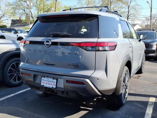 Boulder Gray Pearl 2026 Nissan Pathfinder Platinum