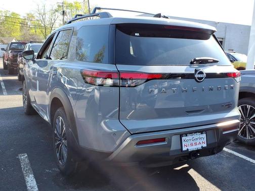 Boulder Gray Pearl 2026 Nissan Pathfinder Platinum