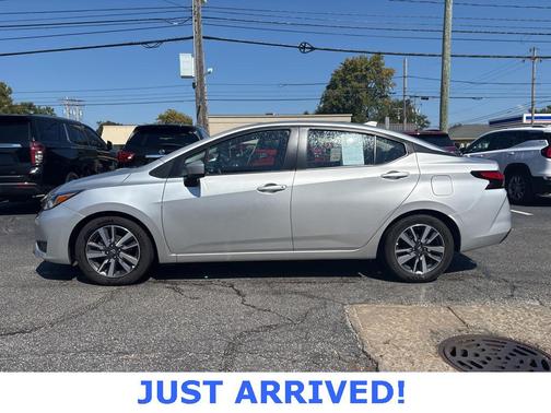 2023 Nissan Versa 1.6 SV