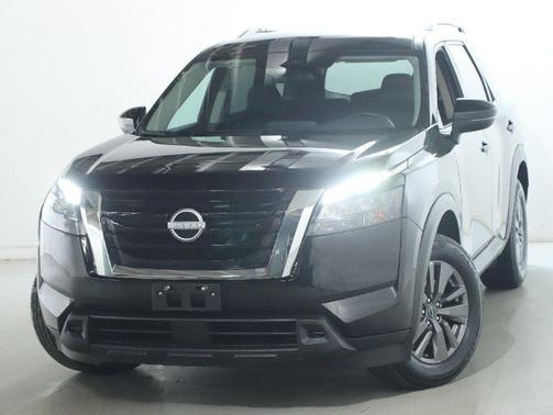 2024 Nissan Pathfinder SV FWD