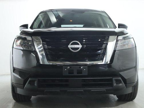 2024 Nissan Pathfinder SV FWD