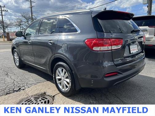 2017 Kia Sorento LX