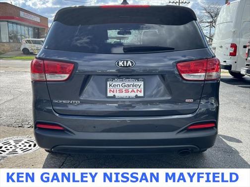 2017 Kia Sorento LX
