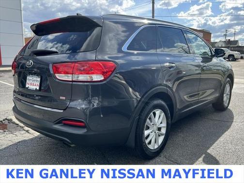 2017 Kia Sorento LX