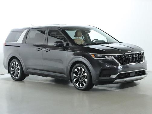 2024 Kia Carnival EX
