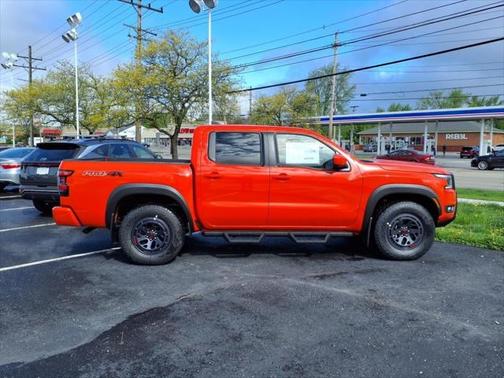2025 Nissan Frontier PRO-4X