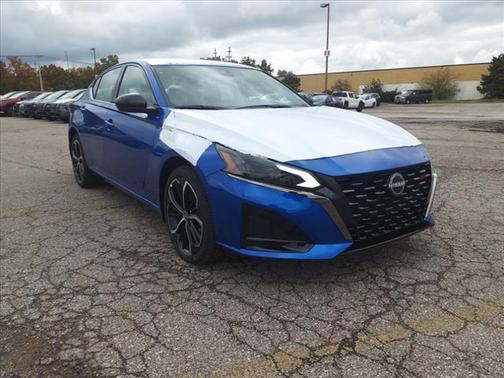 2025 Nissan Altima SR AWD