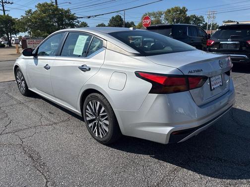 2023 Nissan Altima 2.5 SV