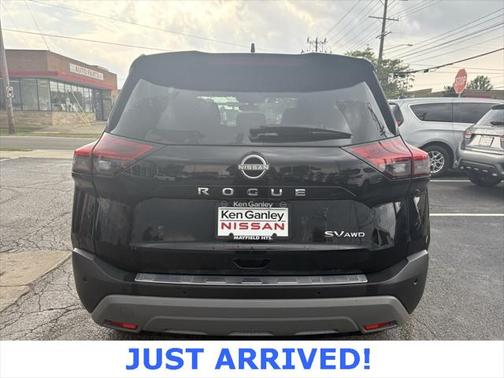 2016 Nissan Rogue SV