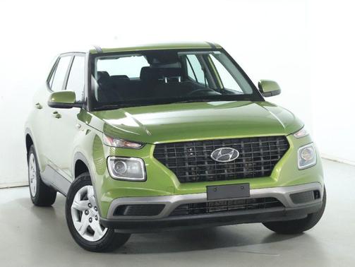 Green Apple 2020 Hyundai VENUE SE